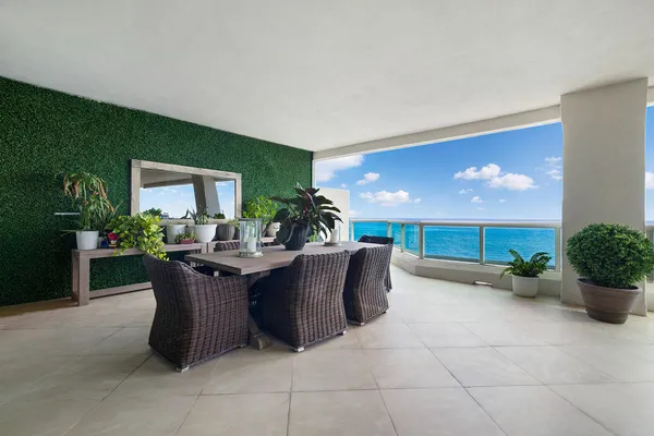 Home at 101 S Fort Lauderdale Beach Boulevard #2703